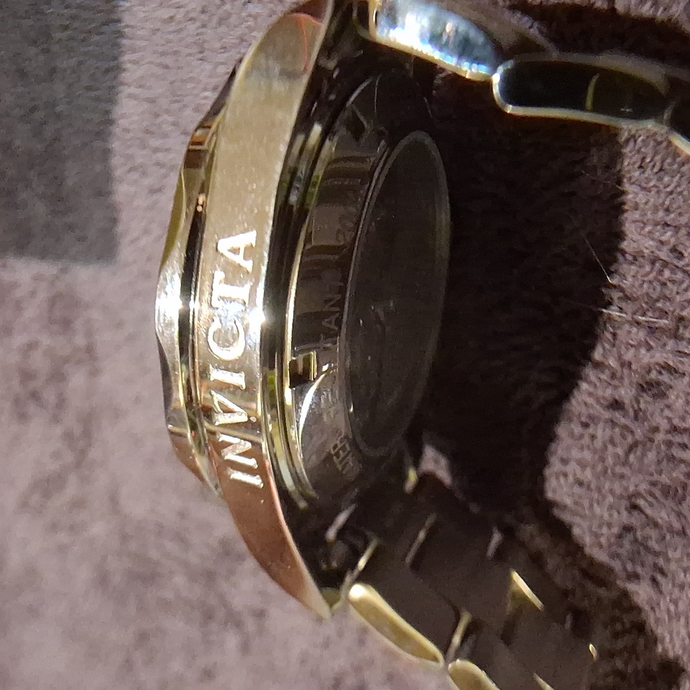 INVICTA,ProDiver,Model 89260,W/Case. - Picture 8 of 13